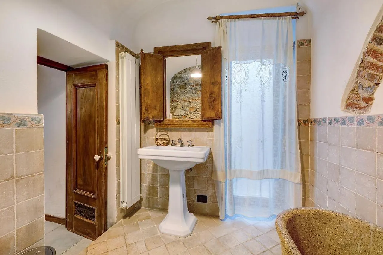 Appartamento In Villa Saccone Finale Ligure Apartment